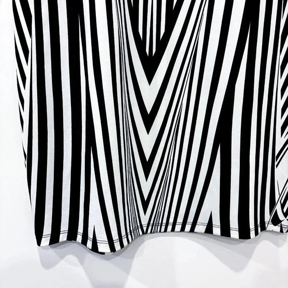 RIVER ISLAND Black & white fitted  dress - Picture 4 of 8